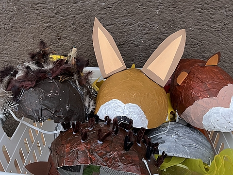 In Löwenstein präsentierten die Kinder mit viel Kreativität das Musical „Der Weihnachtsstern“ und begeisterten die Familien mit ihrer Aufführung.